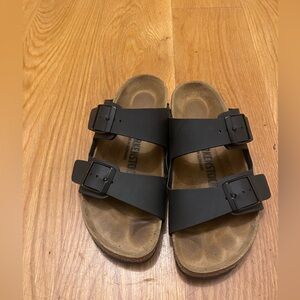 EUC | Birkenstocks Arizona Sandal.